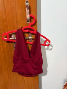 Chic Halter Neck Crop Top