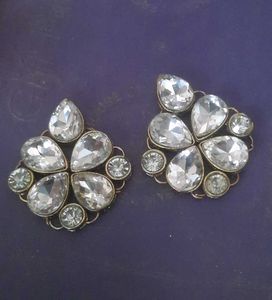 Sparkling Rhinestone Brooch Set