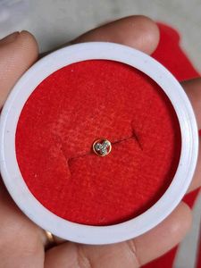 Elegant Diamond Nose Pin gold