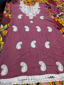 Embroidered Kurta with Paisley Motifs