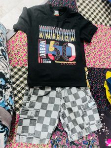 5 pairs of clothing set by Trends