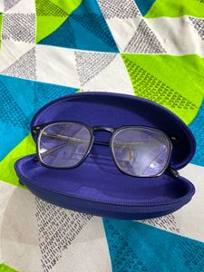 photocromatic Eyeglasses with Case
