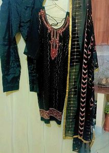 Elegant Black Salwar Kameez Suit
