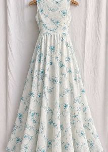 Elegant White Floral Maxi Dress