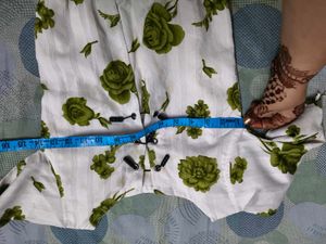 Floral Print full sleeve Top for 4-6 year girl