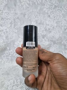 Pierre Cardin Hello Matte Foundation