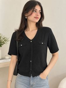 Chic Black V-Neck Short Sleeve Top