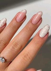 Customized gel pearl press-ons