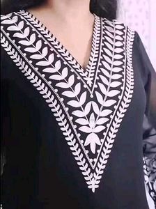 Elegant Black Embroidered Kurta
