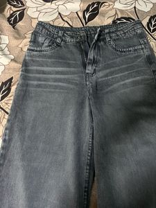 Brand new Women's Wide Leg Jeans