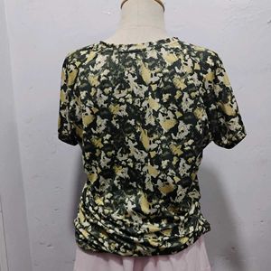 Abstract Print Short Sleeve Top