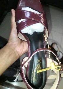 Stylish Patent Platform Heels