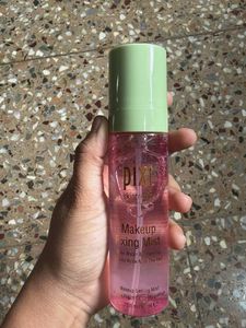 Pixi Makeup Fixing Mist