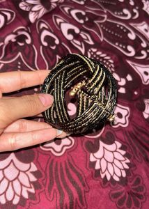 Black &amp; Gold Bracelet Elegance ✨