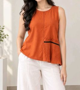 🧡 Chic Orange Sleeveless Pleated Top 🧡