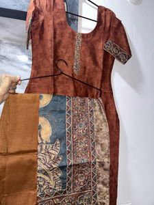 Elegant Ethnic Kurta Set