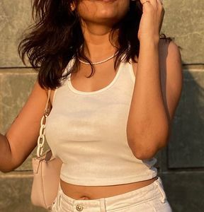 Chic White Ribbed Crop Tank Top - Slim Fit