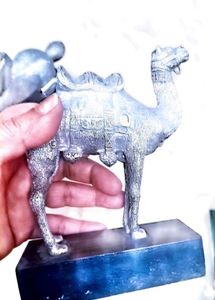 Aluminium or another Metal Showpiece Set