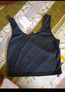 Keri Perry - Crop Top