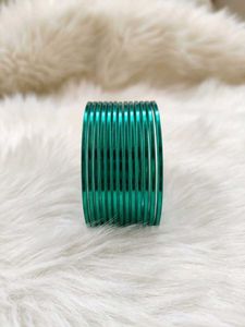Elegant Emerald Green metal Bangles