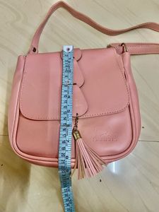 Chic Pink Leather Crossbody Bag