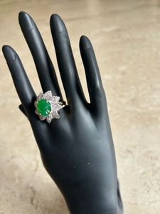Emerald &amp; Diamond Flower Ring