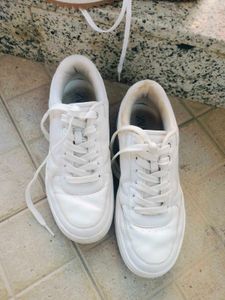 Zara & Nike White Sneakers 2 set fix price