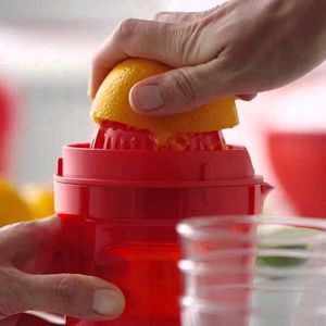 Juice maker