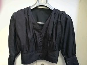 Black Puff Sleeve Cropped Blouse
