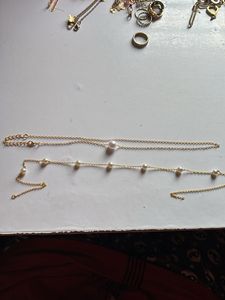 Elegant Gold Chain Necklace with Pearls
