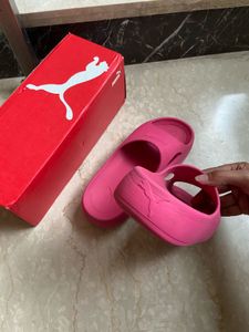 Puma Shibusa Glowing Pink Slides