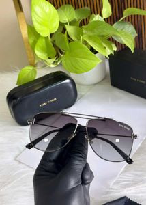 TOMFORD TOP NOTCH QUALITY 💯 UNISEX SUNGLASSES