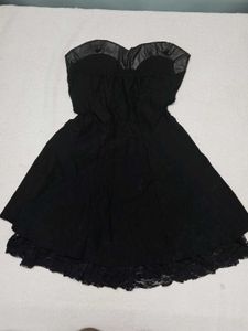 Chic Black Strapless Mini Dress