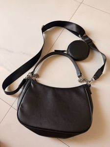 Chic Black Shoulder Bag with Coin Pouch