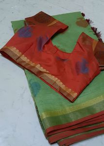 Elegant Green &amp; Gold Sari