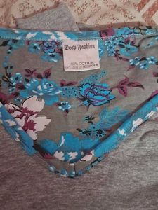Comfortable Grey T-Shirt with Floral Pocket