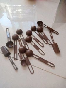 Chocolate Spheres with Scoops