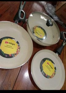 Pack Of 4 Cookware Set