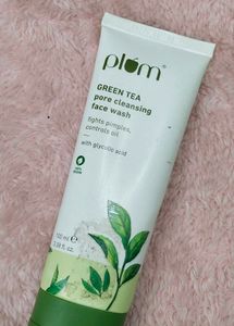 Plum Green Tea Face Wash 🍀🩷
