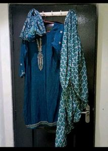 Blue embroidered kurta set