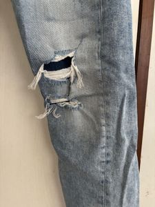Light Wash Ripped Jeans