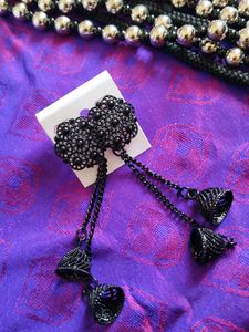 STYLISH BEAUTIFUL PRETTY EARRINGS ?
