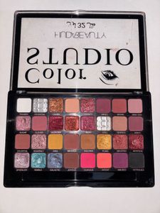 Eyeshadow palette