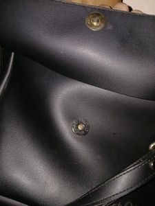 Chic Black Leather Crossbody Bag