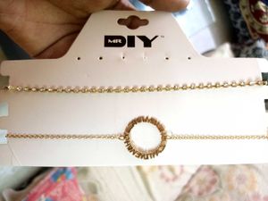 Gold Tone Choker Necklace Set