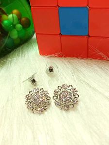 Sparkling Flower Stud Earrings