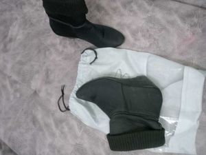 Stylish Black Fold-Over Boots 6 no