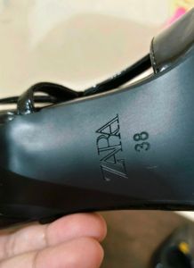 Zara Chic Black Patent Slingback Heels