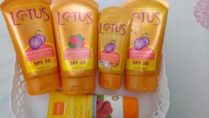 lotus&VLCC Sunscreen for body