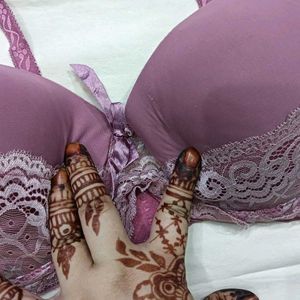 ⭐ Pedded look hot